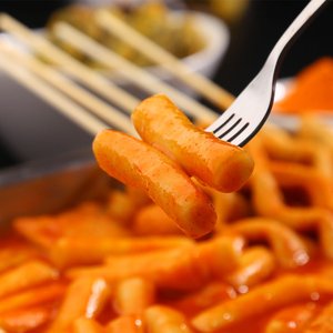 맛에 반하는시간 3초떡볶이 (보통/매운맛 소스포함) 국물 밀떡 즉석 밀키트 (1,950원/무료)