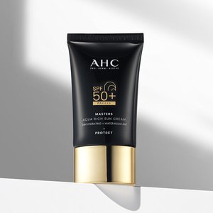 AHC 마스터즈 아쿠아리치 선크림 50ml 2개 (16,800원/무료)