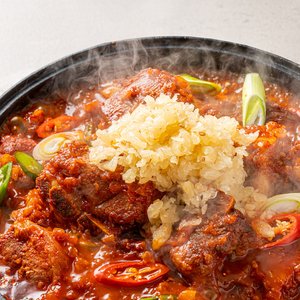 왕십리 매운 돼지 갈비찜 800g 1+1 (16,900원/무료)