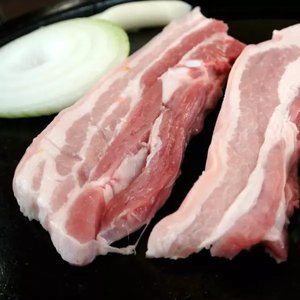 한돈 삼겹살 구이용 1KG (18,800원/무료)