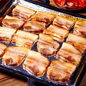 황금두께 추억의 한입 냉동 삼겹살 1KG (10,660원/무료)