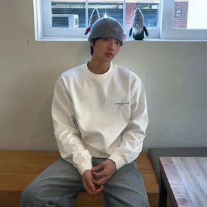 미니멀 로고 맨투맨 (17,280원/무료)
