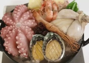 푸짐한 몸보신 해신탕 1세트(닭+새우+전복+문어+생합) 4인분양 (26,790원 / 무료)