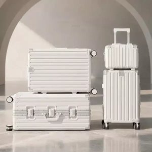 트립앤 폴리카보네이트 캐리어 20인치 (56,900원/무료배송)