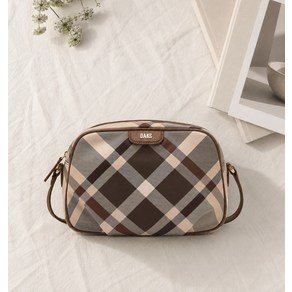 닥스 브라운 체크 가죽 배색 크로스백 + 쇼핑백_DCBA6FC30W2 (159,900원)