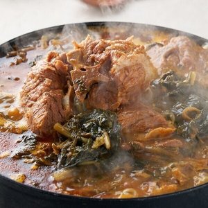 농가살리기 푸짐한 맛 배터지는 고기듬뿍 감자탕 5kg(8~10인분) (16,720원/무료)