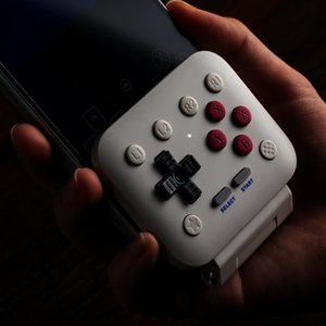 8Bitdo FlipPad 플립패드 스마트폰 게임패드 (22,900원) (무료)