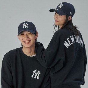 뉴에라 남녀공용 MLB 뉴욕 양키스 베이직 로고 맨투맨 148815 (51,020원)