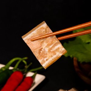 편육 돼지 머리고기 머릿고기 1팩 300g (4,900원) (네멤무료)