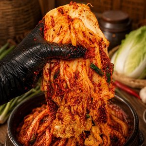전라도 욕쟁이 할머니 생 포기김치 1kg (8,900원 / 무료)