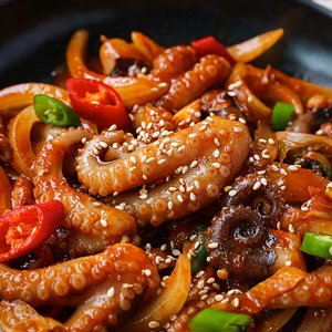 양념쭈꾸미볶음 300g x 2개 (10,620원/무료)