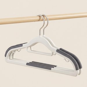 논슬립 옷걸이 MB-148 개당 223원 (역대최저가) (8,900원 / 무료)
